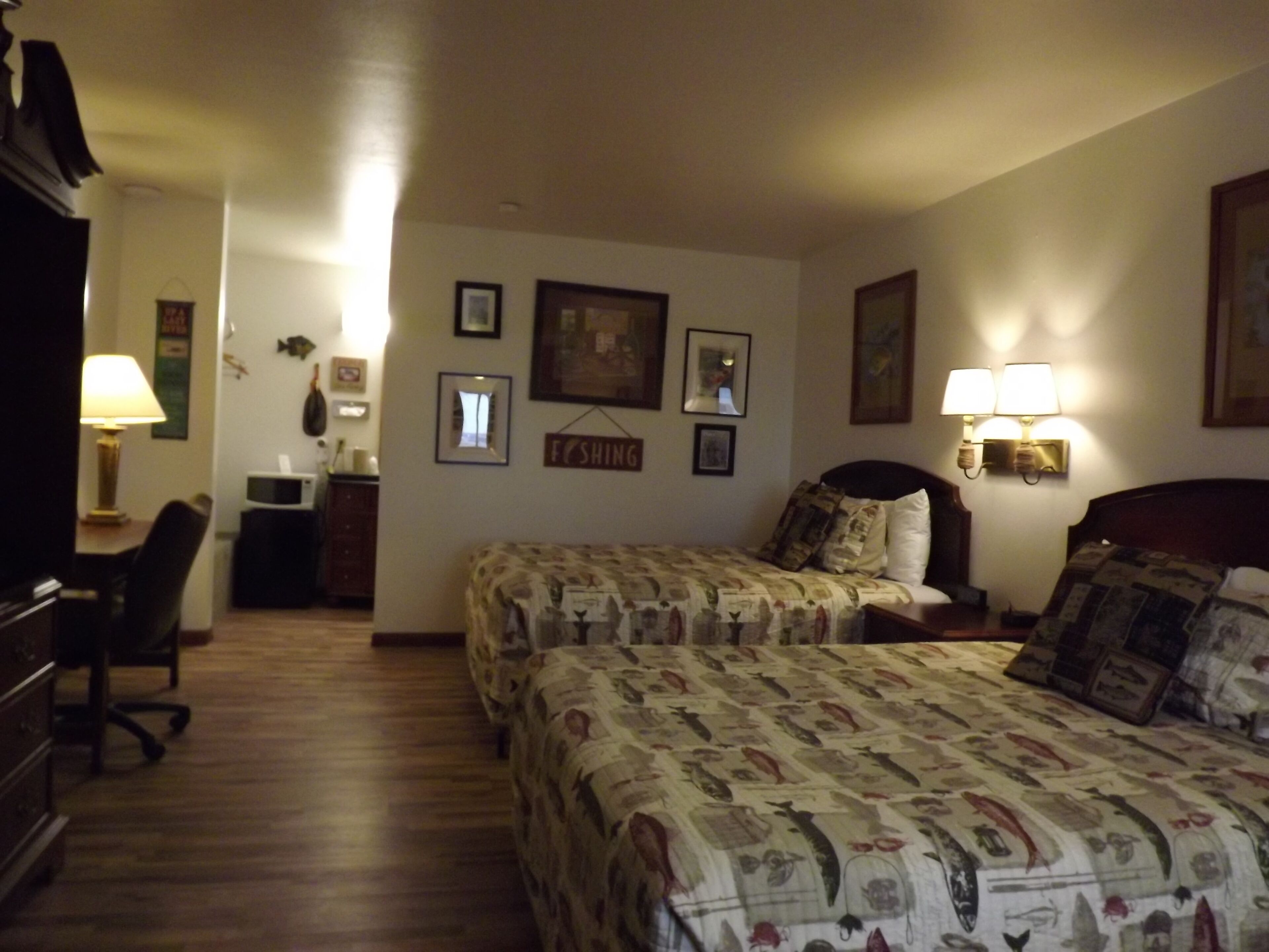 Decoración personalizada, muebles diferentes y escritorio 