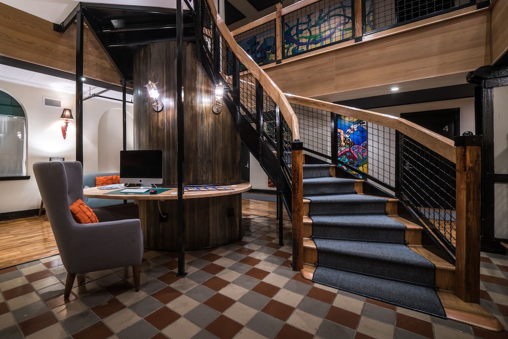 Henry Norman Hotel by null