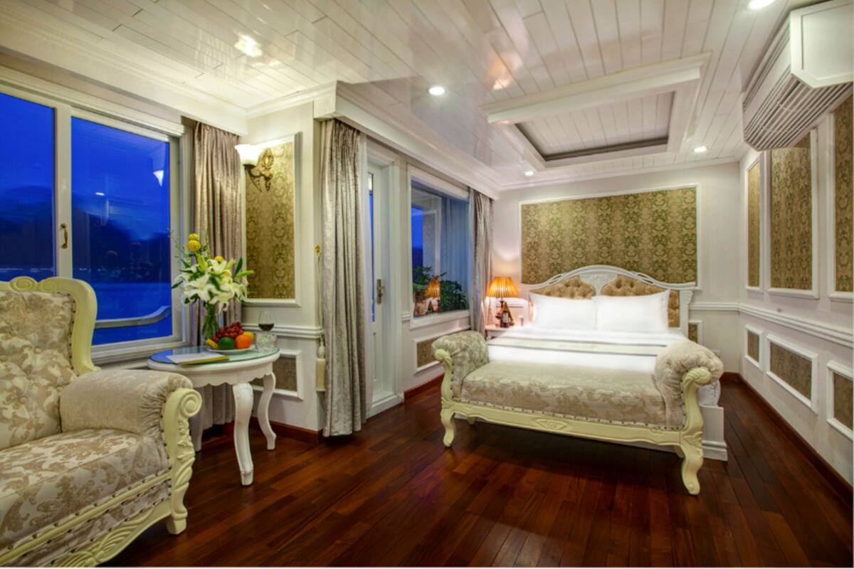 Quarto casal sênior, 1 cama Queen, sacada, vista para o oceano (Double) | Roupas de cama premium, cofres nos quartos, escrivaninha
