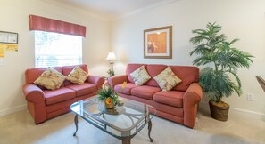 Residenza, 3 camere da letto | Soggiorno | TV