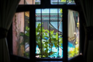 Suite with a King bed, Accesible, Pool View (Margaritas) | Ausblick vom Zimmer