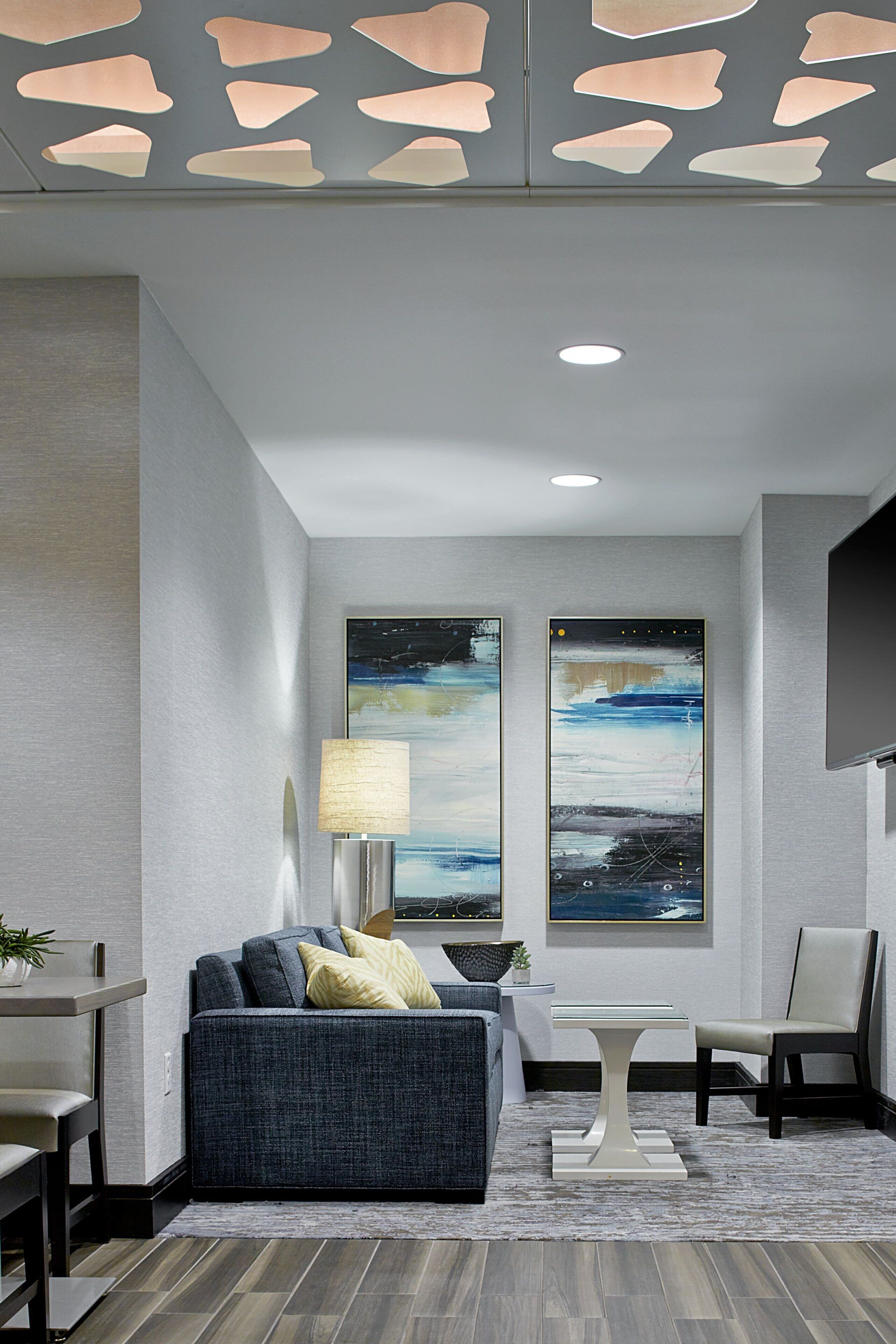 concierge room, club room, 1 king bed with sofa bed, non smoking | lounge