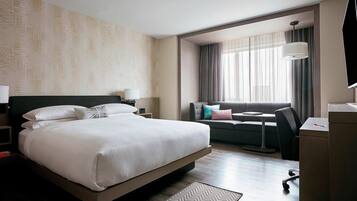 Pillowtop-Betten, Zimmersafe, Schreibtisch