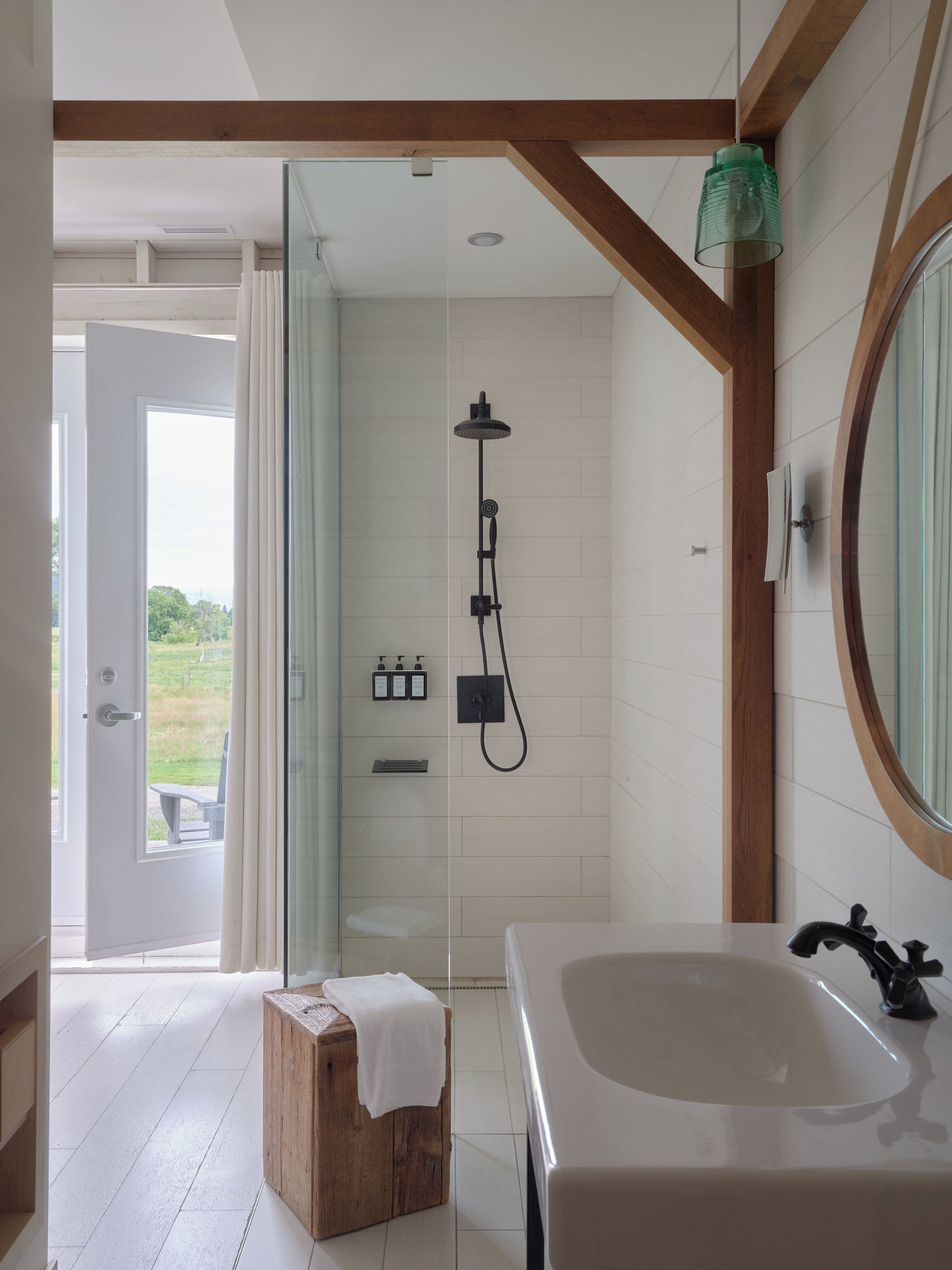 Superior Queen with View, Clos Building | Bathroom