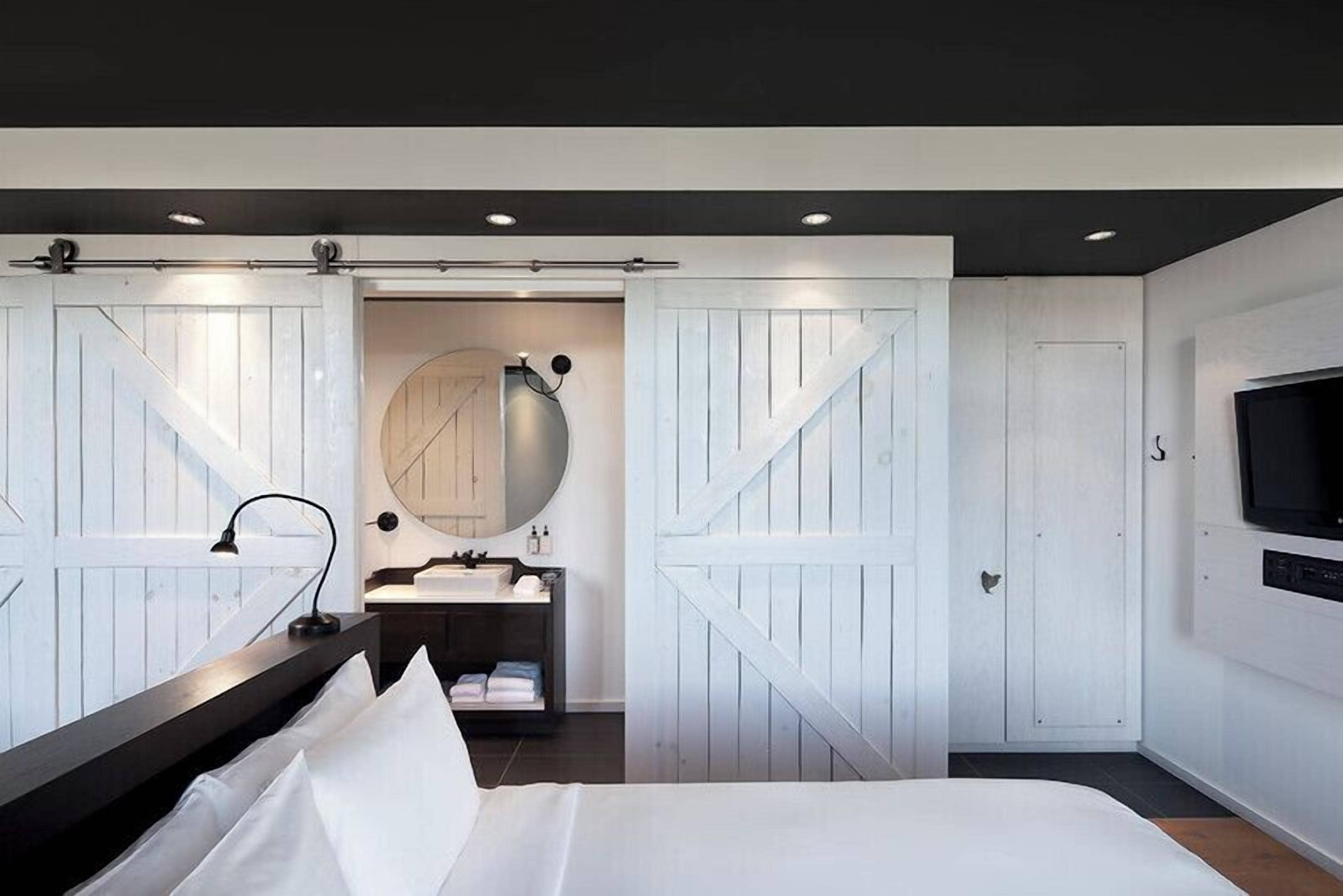 Studio | Literie de qualité, couette en duvet, coffre-fort, bureau