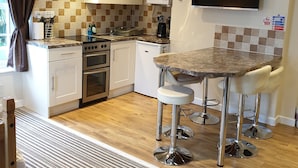Apartment, Private Bathroom (Flat 5) - Appletorre House Holiday Flats (Torquay)
