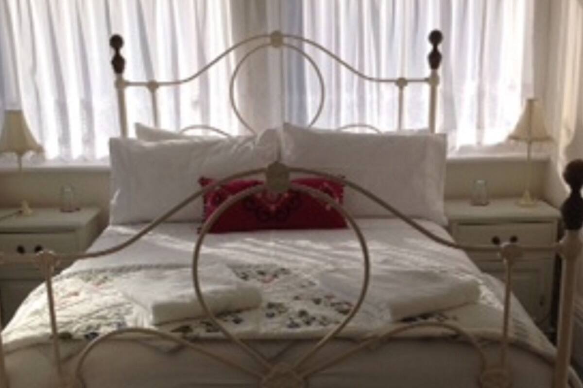 Standard Double Room, Ensuite, Garden View (Cosy Groundfloor) | 1 bedroom, WiFi (free)