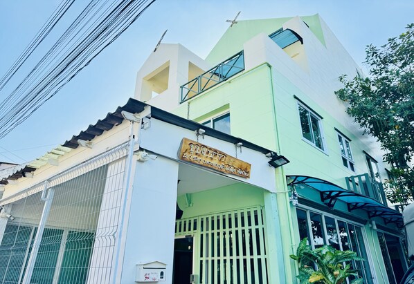 Fachada del alojamiento