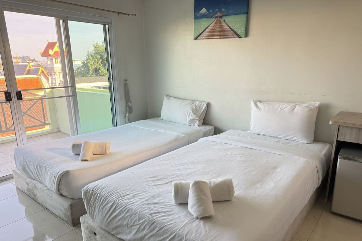 Superior Twin kamer | Een kluis op de kamer, een laptopwerkplek, gratis wifi, beddengoed