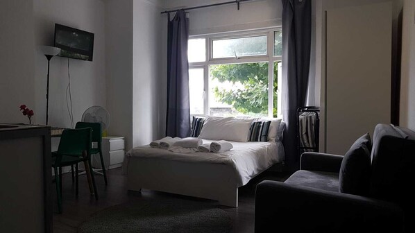 Miscellaneous - London Queens Apartments (London)