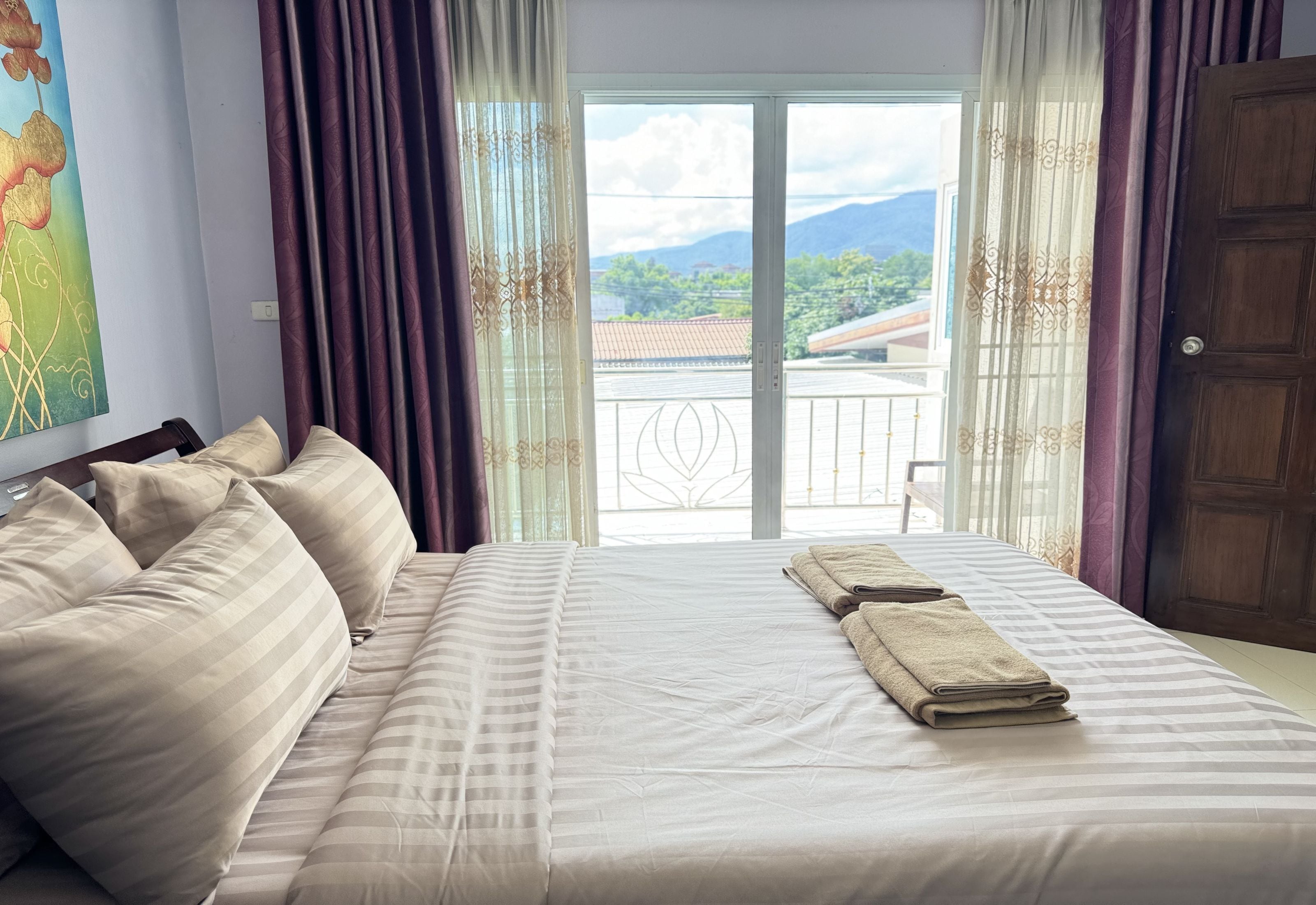 Photo - Collection O Bupamontra Chiangmai