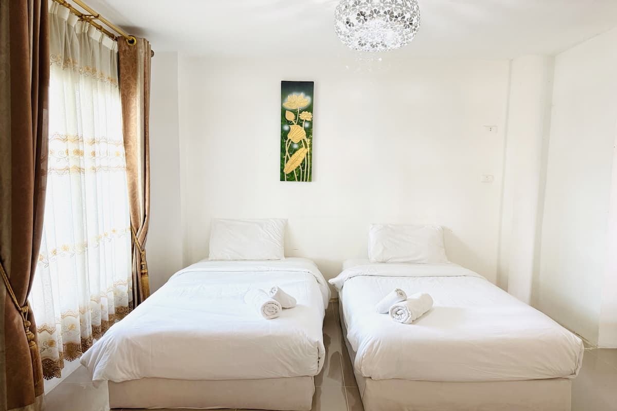 Standard Twin Room | 1 bedroom, laptop workspace, free WiFi, bed sheets