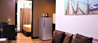 The Studio 18 Residences