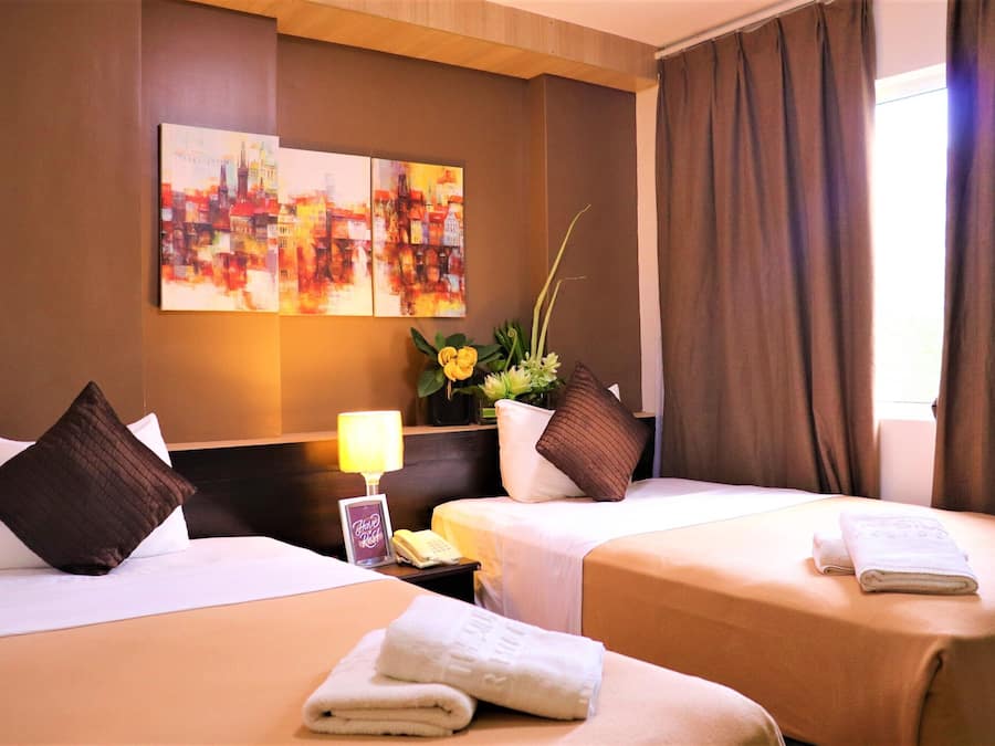 Quarto premier | Cofres nos quartos, escrivaninha, Wi-Fi de cortesia, roupa de cama