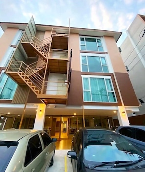 Exterior - Puwanon Place (Chiang Mai)