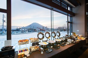 Daily buffet breakfast for a fee - Ki Niseko (Kutchan)