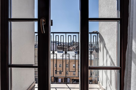 Standard Double or Twin Room | Balcony