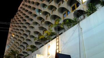 Mặt tiền nơi lưu trú