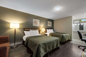 Desk, free WiFi, bed sheets, alarm clocks - Knights Inn Burlington, ON (Burlington)