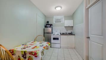 Suite, 2 Double Beds, Kitchenette