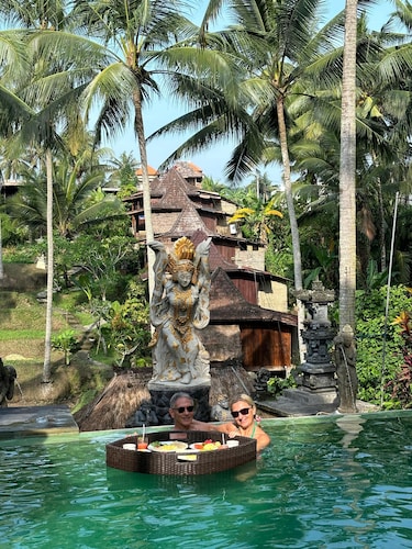 Junjungan Suite Villa