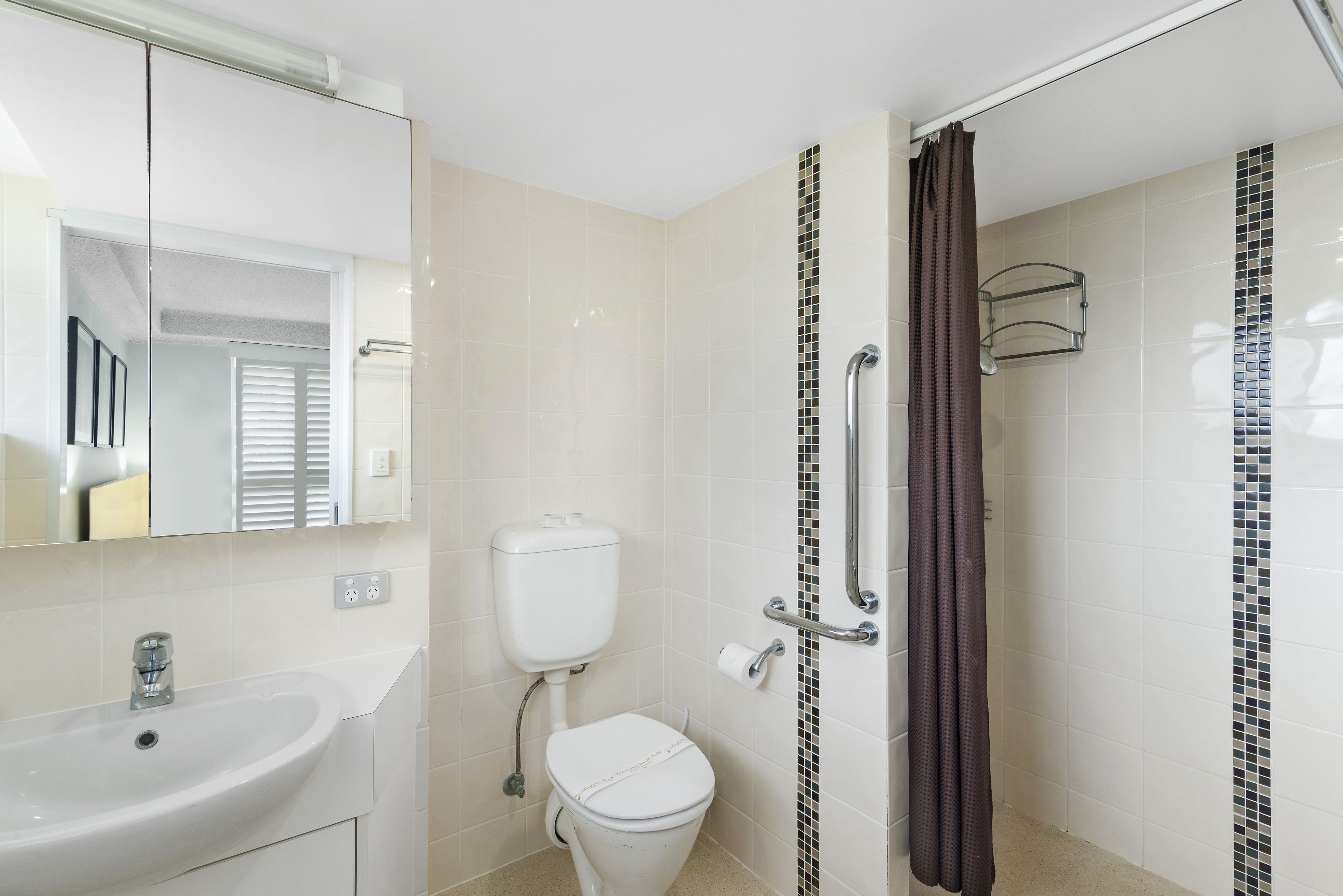 Solnamara Beachfront Apartments — image 19