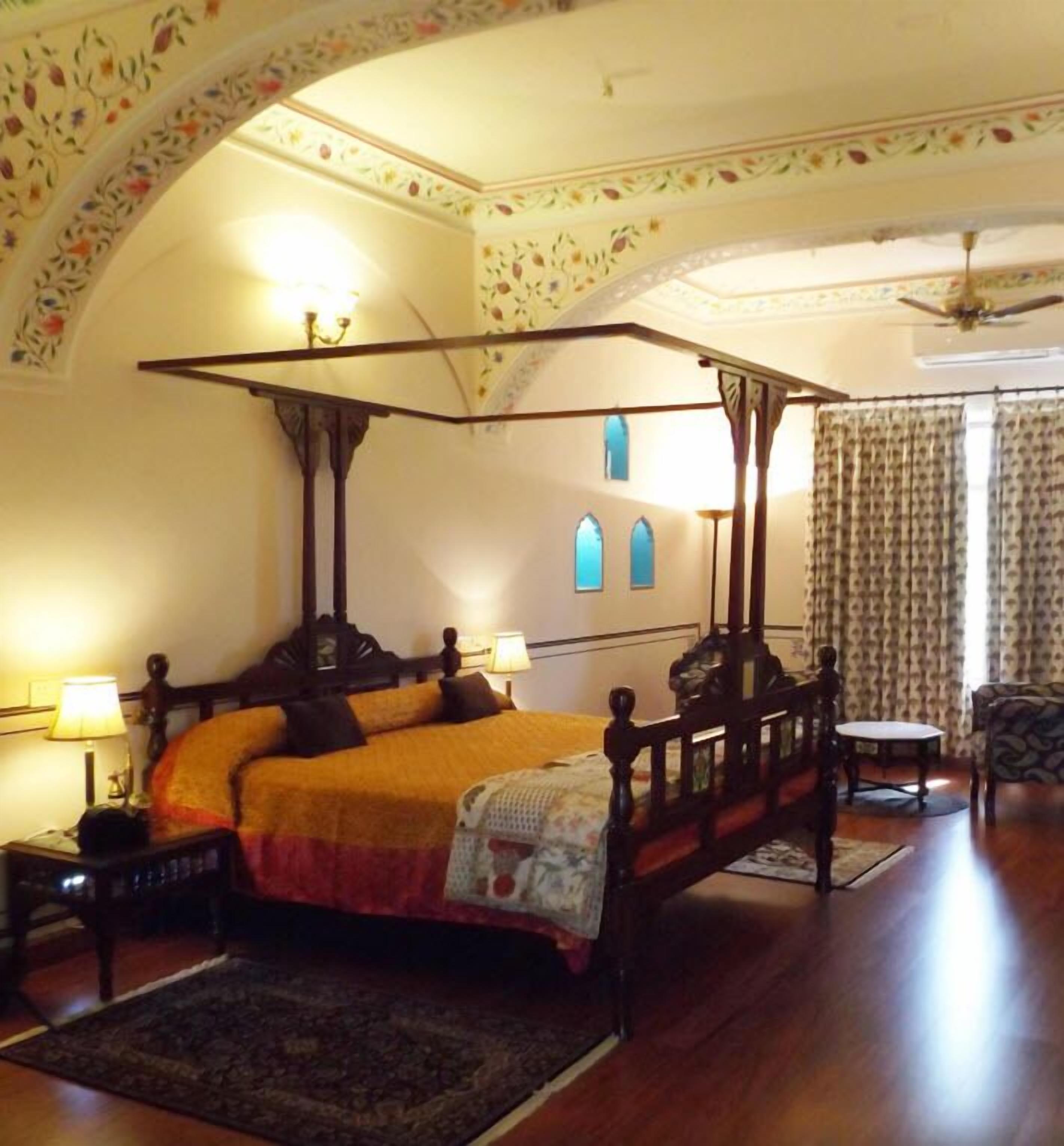 Suite, 1 camera da letto | Biancheria da letto di alta qualità, minibar, con stile personalizzato