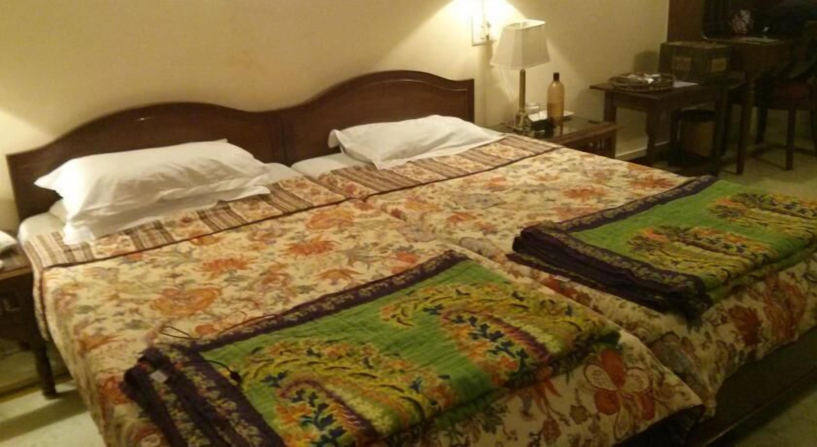 Premium bedding, minibar, individually decorated, individually furnished