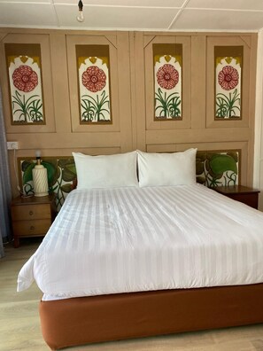Chambre Double Standard, 1 grand lit, vue montagne