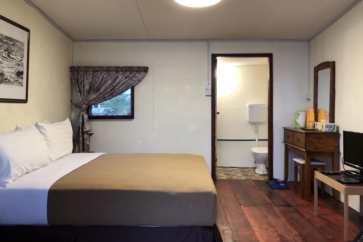 Deluxe tweepersoonskamer, uitzicht op bergen | 1 slaapkamer, beddengoed