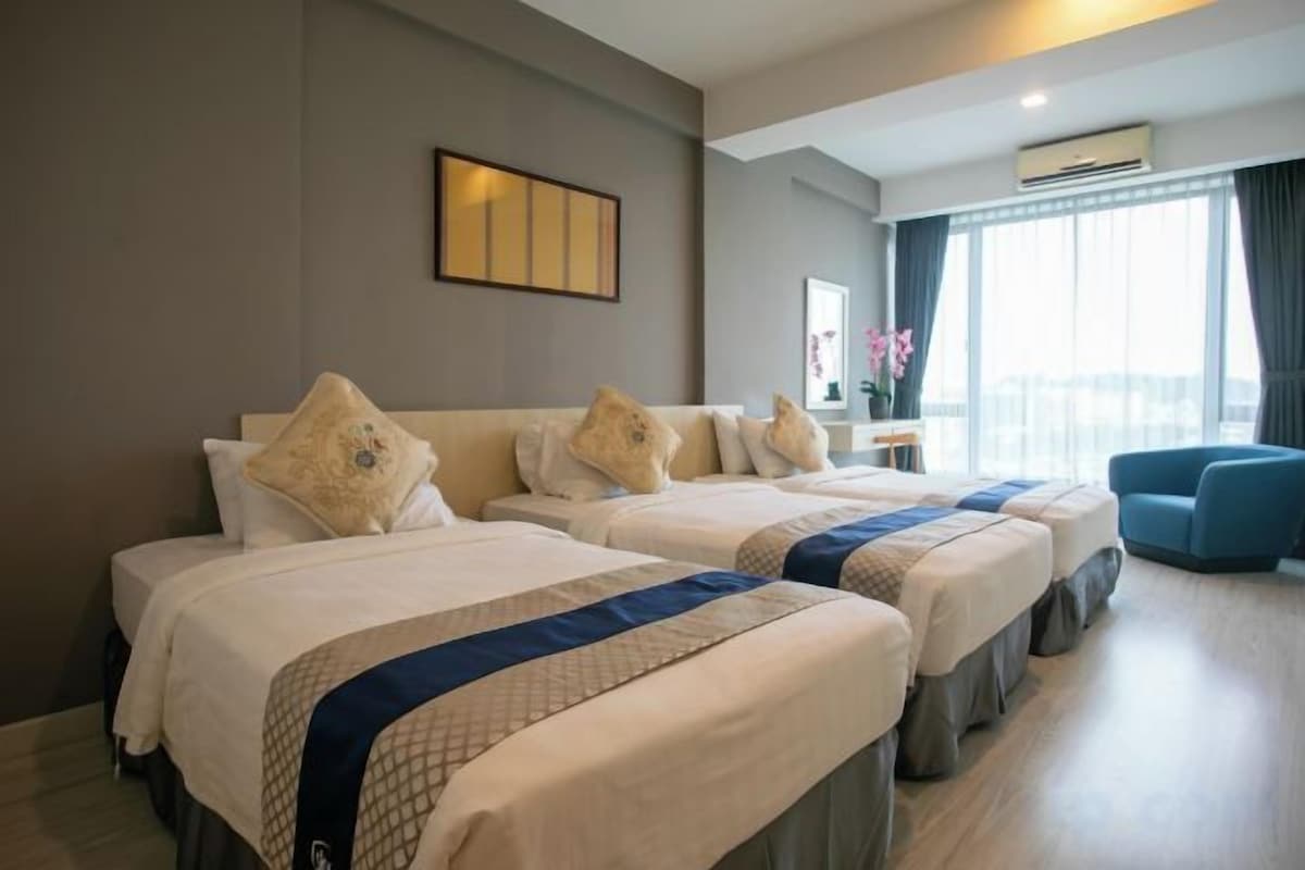 Executive Quadruple Room