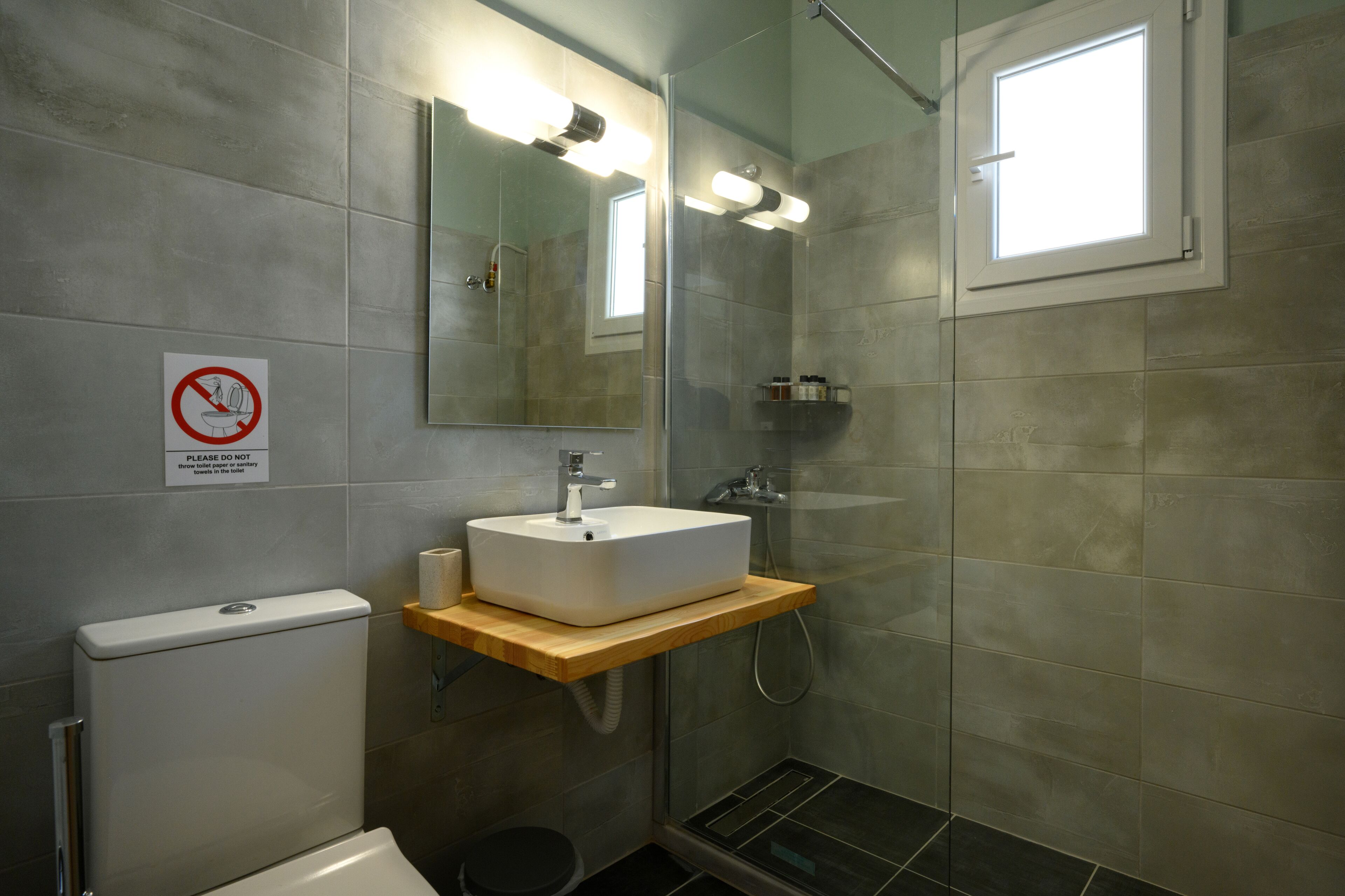 Photo - Batelo - Adults Only