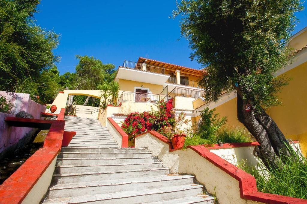 Photo - Batelo - Adults Only