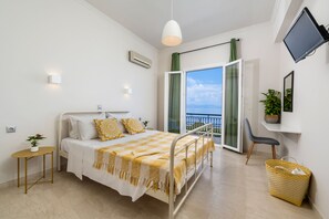 Deluxe Apartment, 2 Bedrooms, Terrace, Sea View - Batelo Boutique Hotel - Adults Only (Corfu)