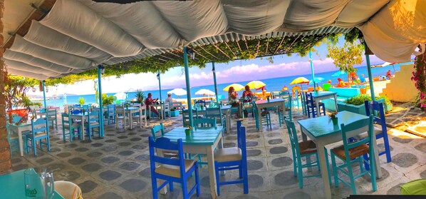 Restaurant - Benitsa Beach Hotel (Corfu)