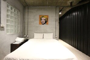 Down comforters, blackout drapes, soundproofing, free WiFi - Cheers Loft - Hostel (Taipei)