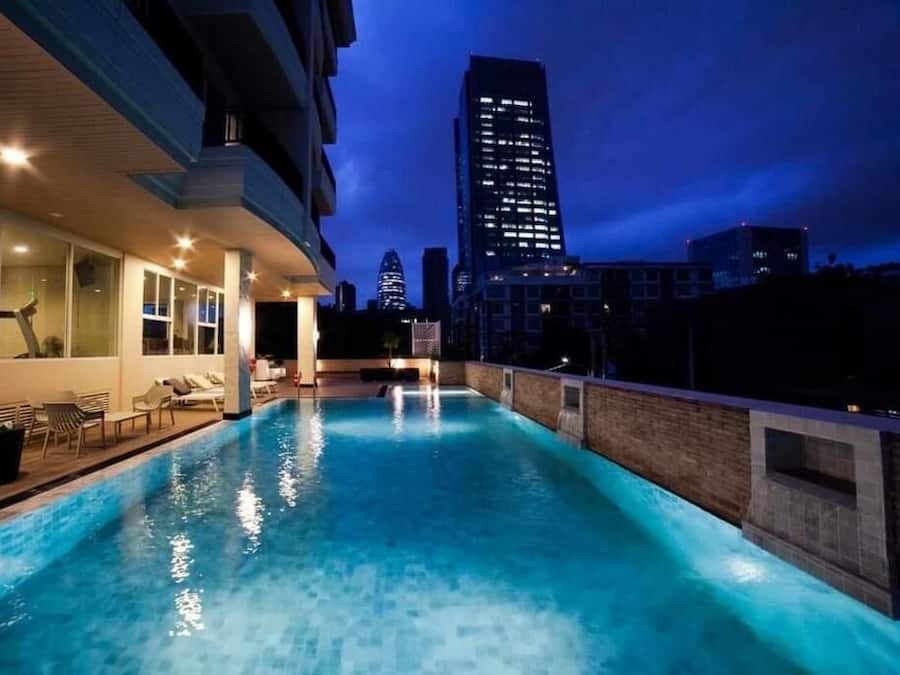 Outdoor pool, pool loungers