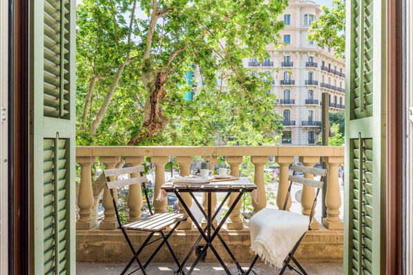 สแตนดาร์ดอพาร์ทเมนท์, วิวเมือง | วิวจากห้องพัก