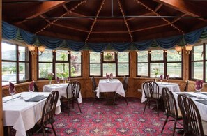 Desayuno completo incluido todos los días 