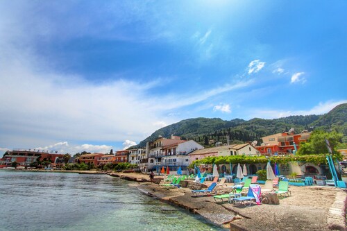 Avra Budget Beach Hotel