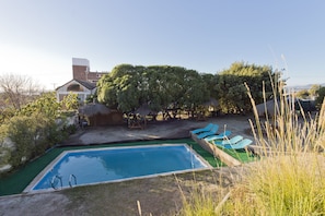Seasonal outdoor pool - Linda Vista Apart Hotel (Concon)