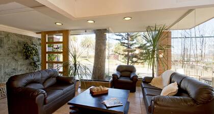 Linda Vista Apart Hotel