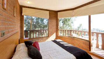 Apartment, 2 Bedrooms | Minibar, free WiFi, bed sheets