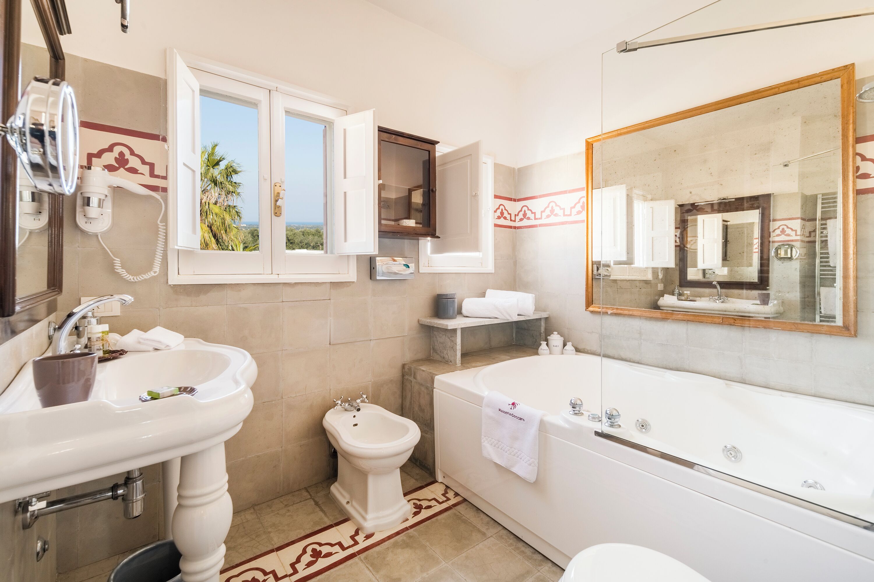 junior suite (deluxe) | premium bedding, down duvets, minibar, in-room safe