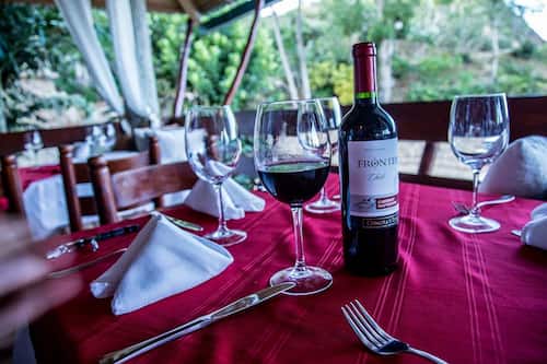 Déjeuner, dîner et souper servis sur place; cuisine fusion