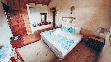 Individually decorated, individually furnished, bed sheets