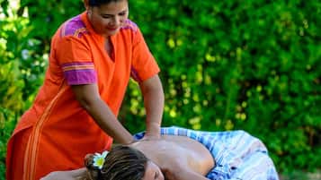 Trattamenti per il corpo, aromaterapia, massaggi con le pietre calde