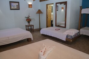 Family Room - Pelican Beachfront Hotel (Parrita)