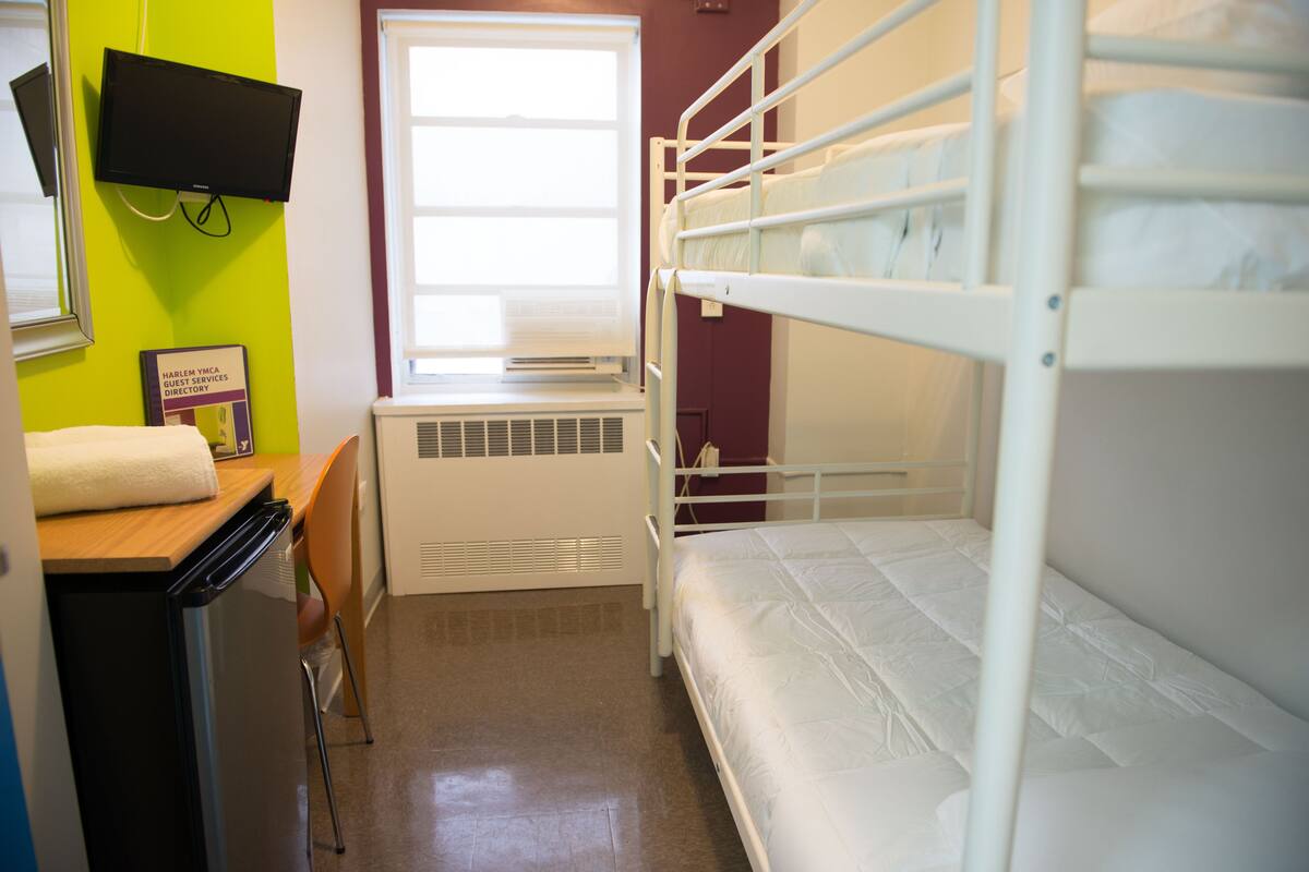 Deluxe Bunk | Room amenity