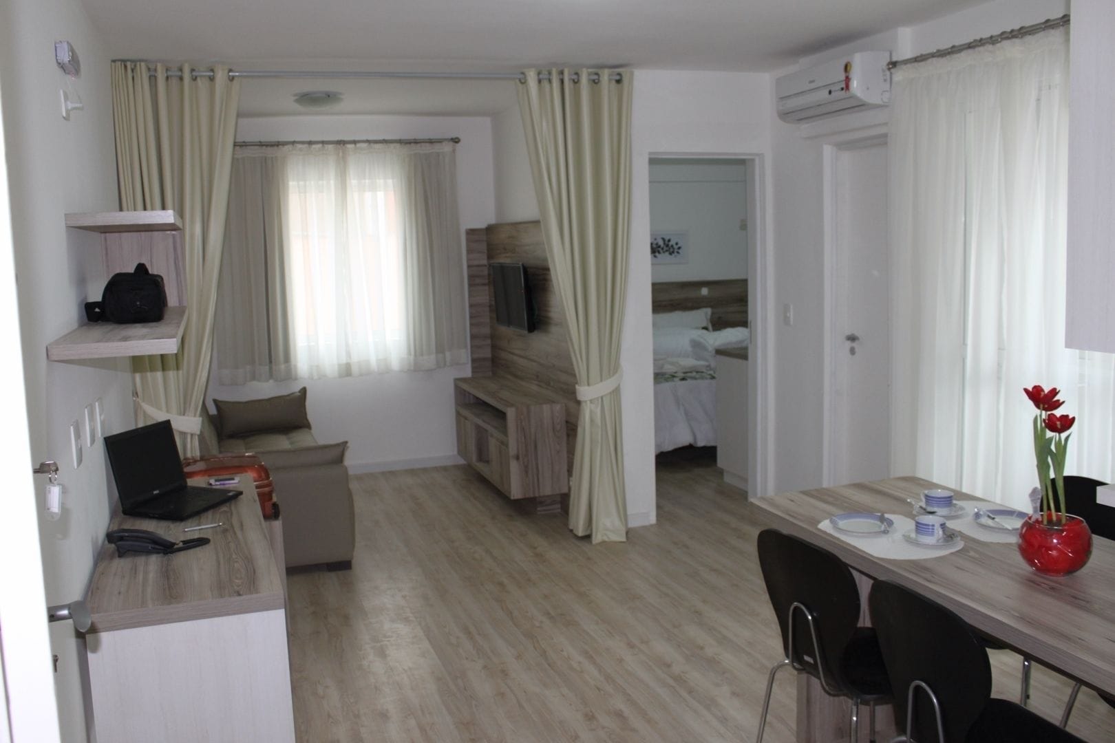 TV LED 32 polegadas com canais a cabo, TV